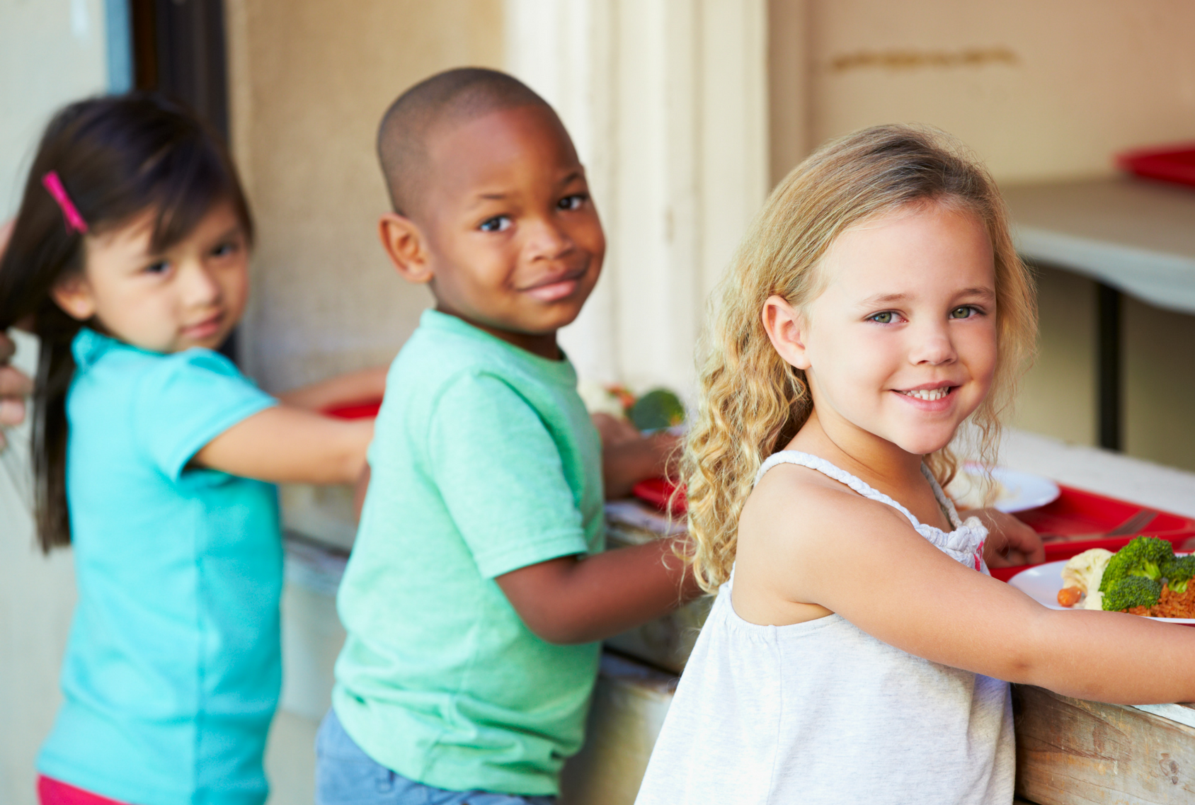 Children eaying their vegetables