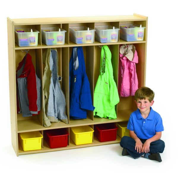 5 section preschool locker