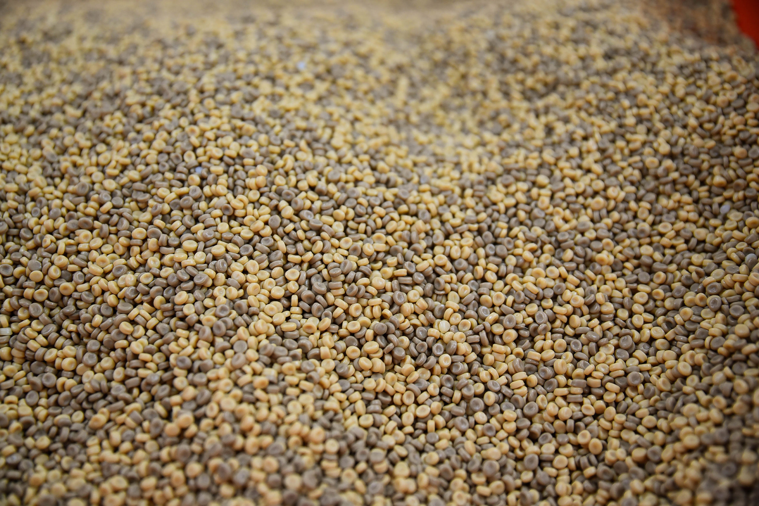 Sand Kidfetti® Play Pellets