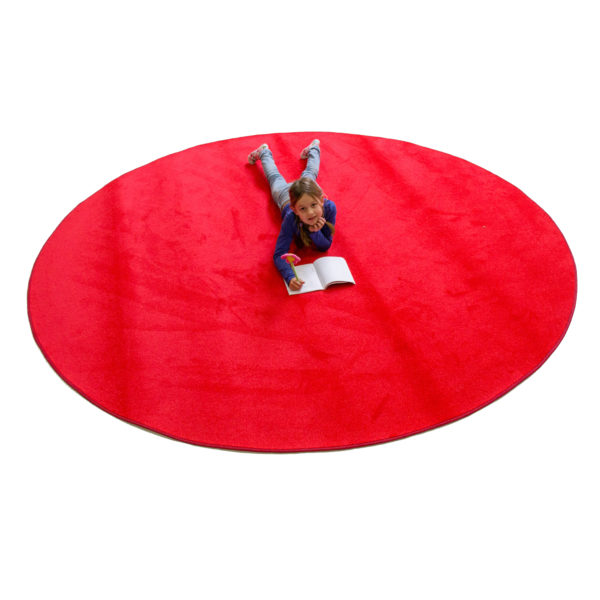 red round carpet