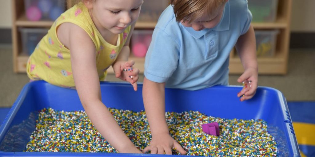 Use 5 Senses with Sensory Tables